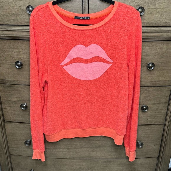 Wildfox Women's Long Sleeve Pullover Sweater Pink Lips Medium - Picture 4 of 5